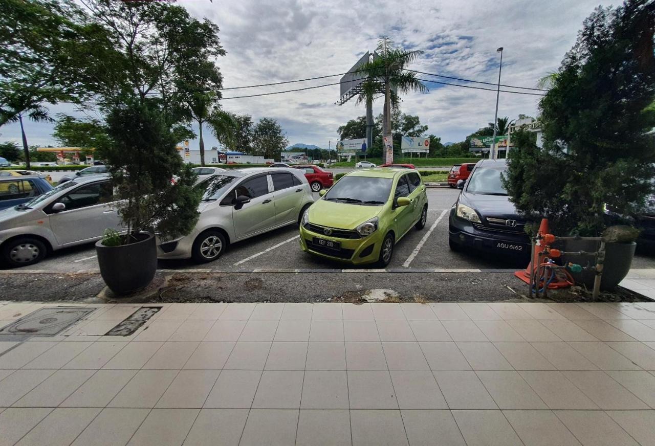 Highway Budget Hotel Ipoh Exteriör bild