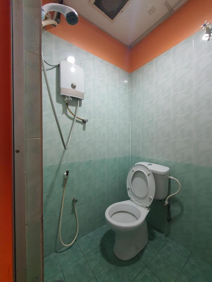 Highway Budget Hotel Ipoh Exteriör bild